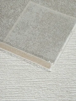 Bellmore Moderner Teppich, Silber