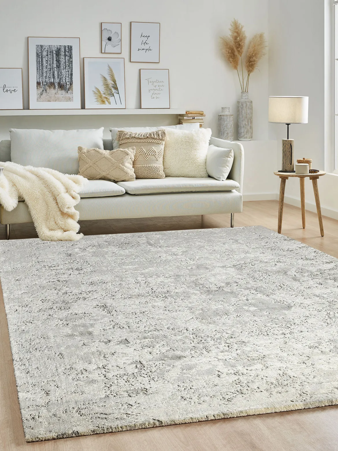 Calanthe Vintage-Teppich, Creme