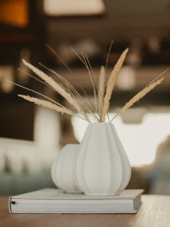Cunardo Vase, Mattweiss