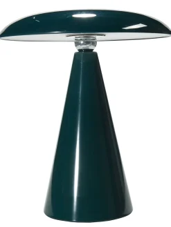Esra Lampe, Petrol