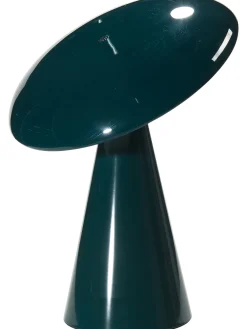Esra Lampe, Petrol