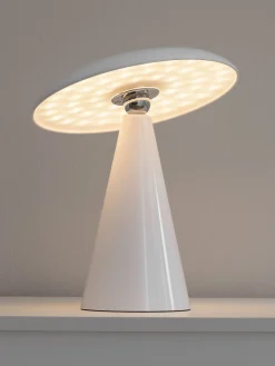 Esra Lampe, Weiss