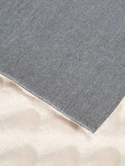 Heltborg Kunstfell-Teppich, Beige