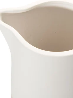 Mihama Vase, Puder