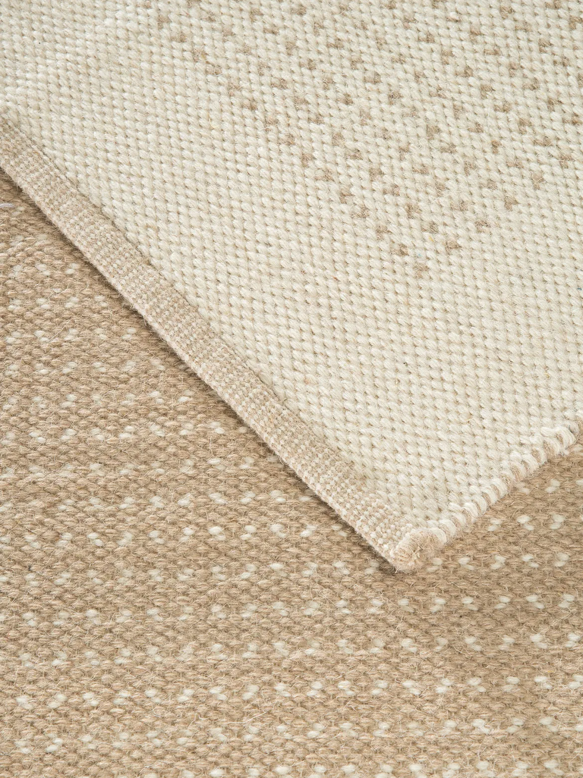 Norrby Woll-Teppich, Sand