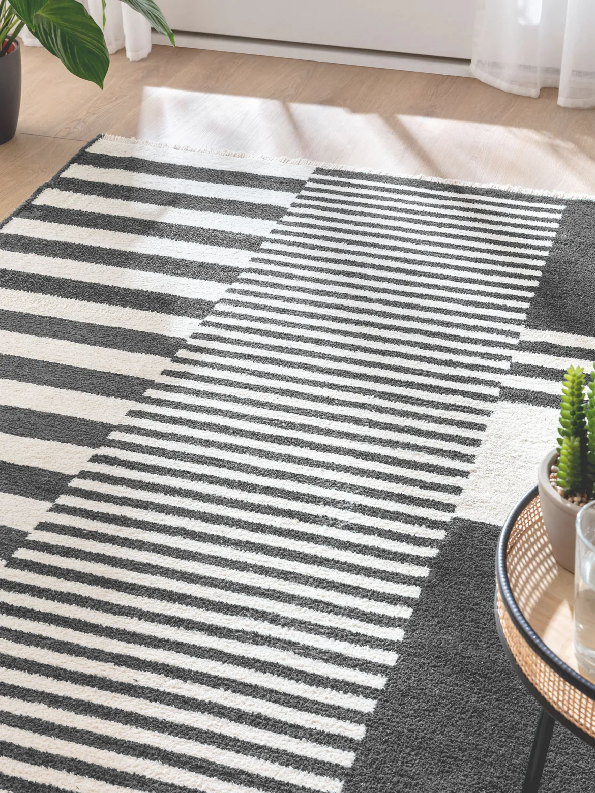 Raya Moderner Teppich, Silber