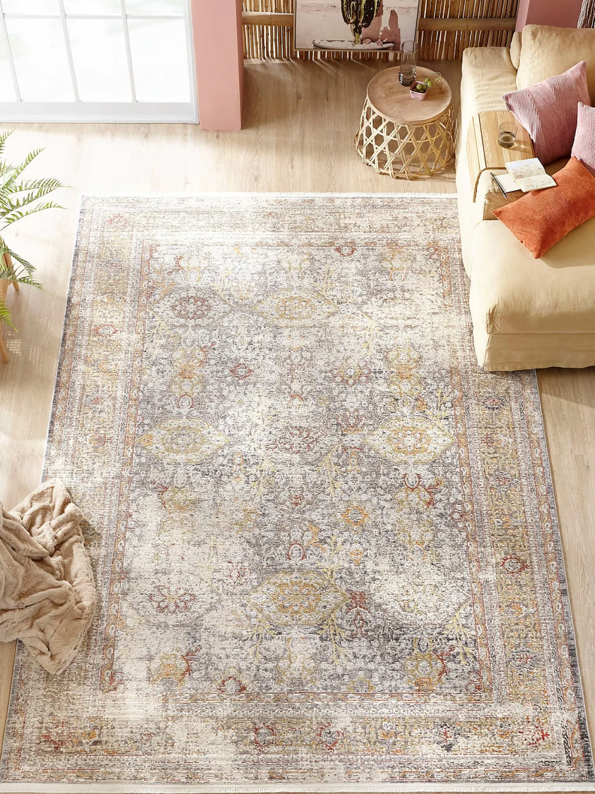 Sanguis Vintage-Teppich, Villa des Arts