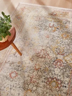 Sanguis Vintage-Teppich, Villa des Arts