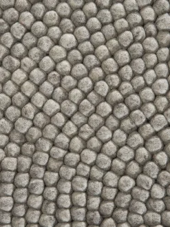 Smedby Filzkugel-Teppich, Stone Grey