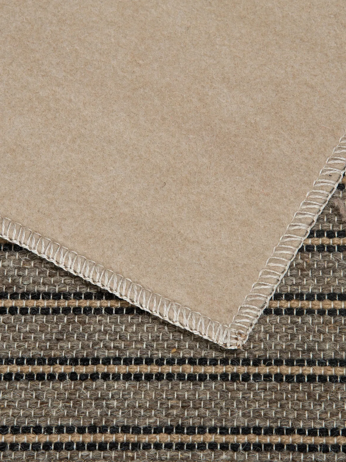 Svansbjerg Moderner Teppich, Braun/Schwarz